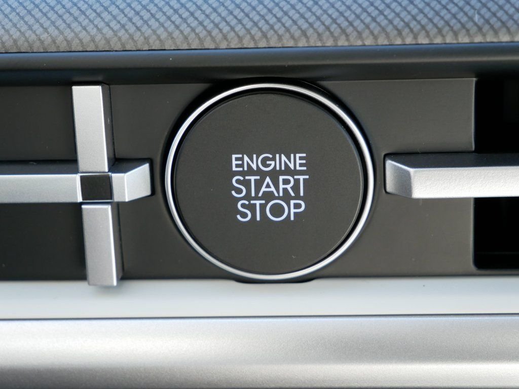 Certified 2025 Hyundai Santa Fe SEL AWD/4WD image 20