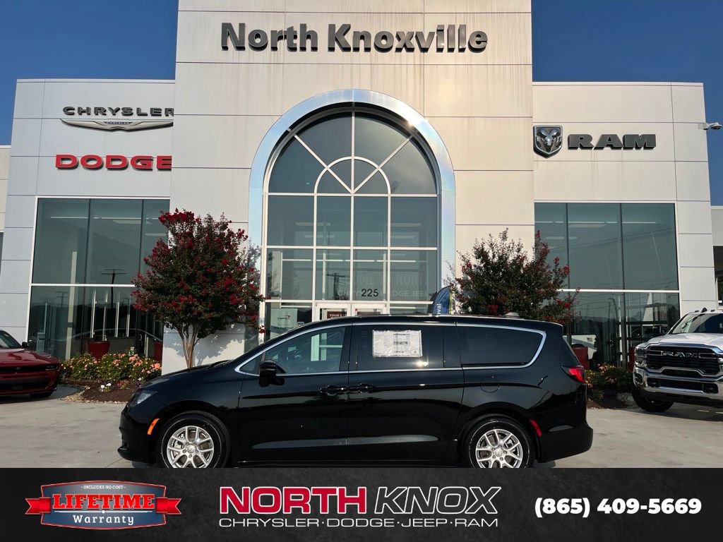 New 2026 Chrysler Voyager LX FWD image 2