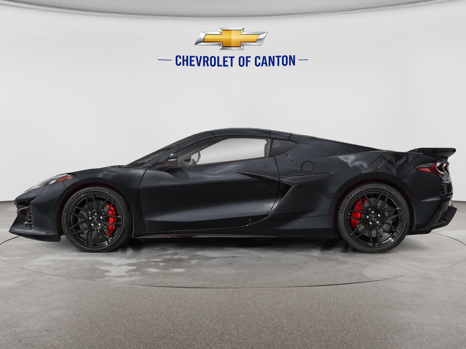 Used 2023 Chevrolet Corvette Z06 w/ Engine Appearance Package RWD image 3