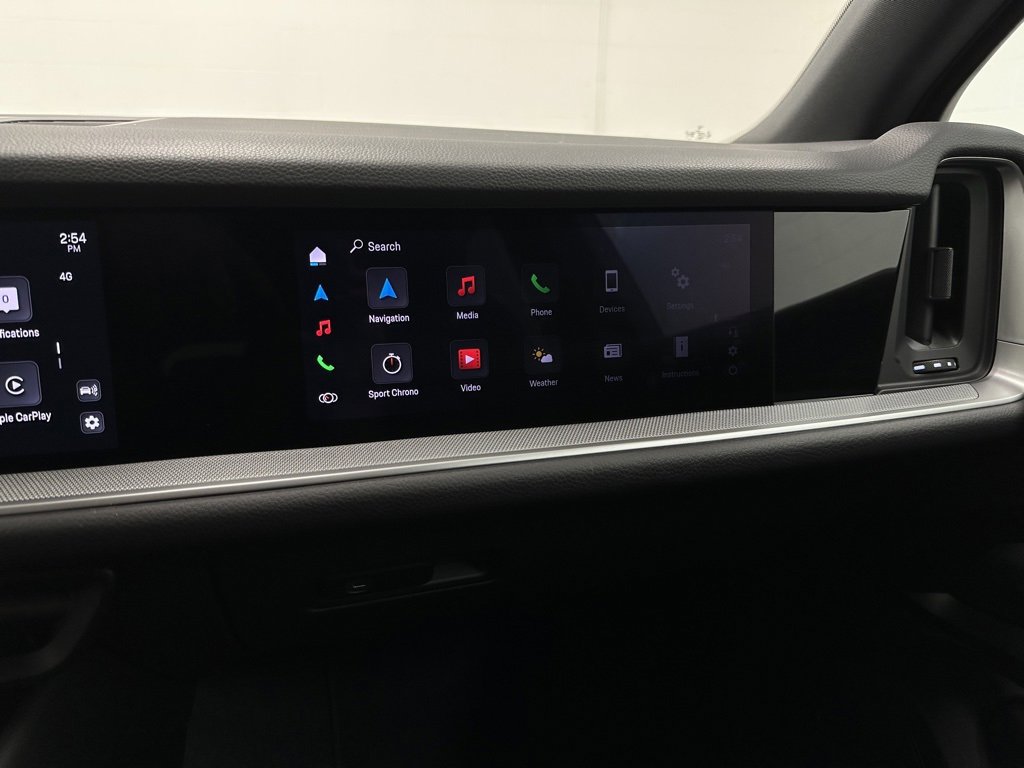 Used 2025 Porsche Cayenne E-Hybrid image 38