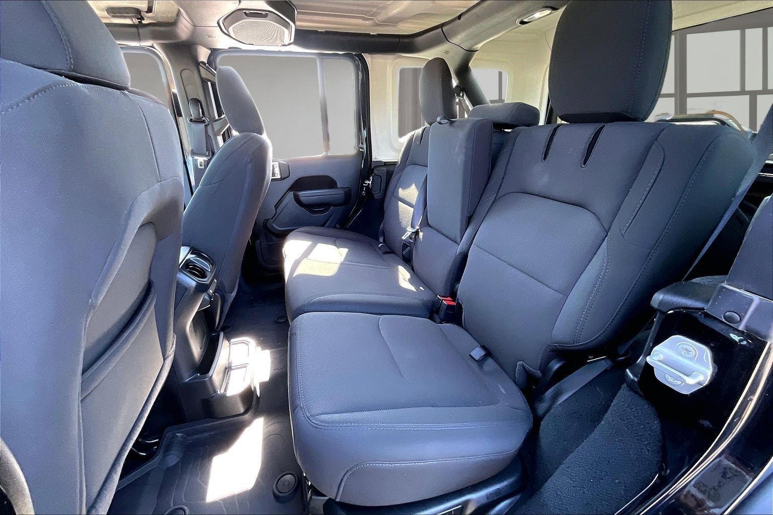 Used 2023 Jeep Wrangler Unlimited w/ Cold Weather Group AWD/4WD image 22