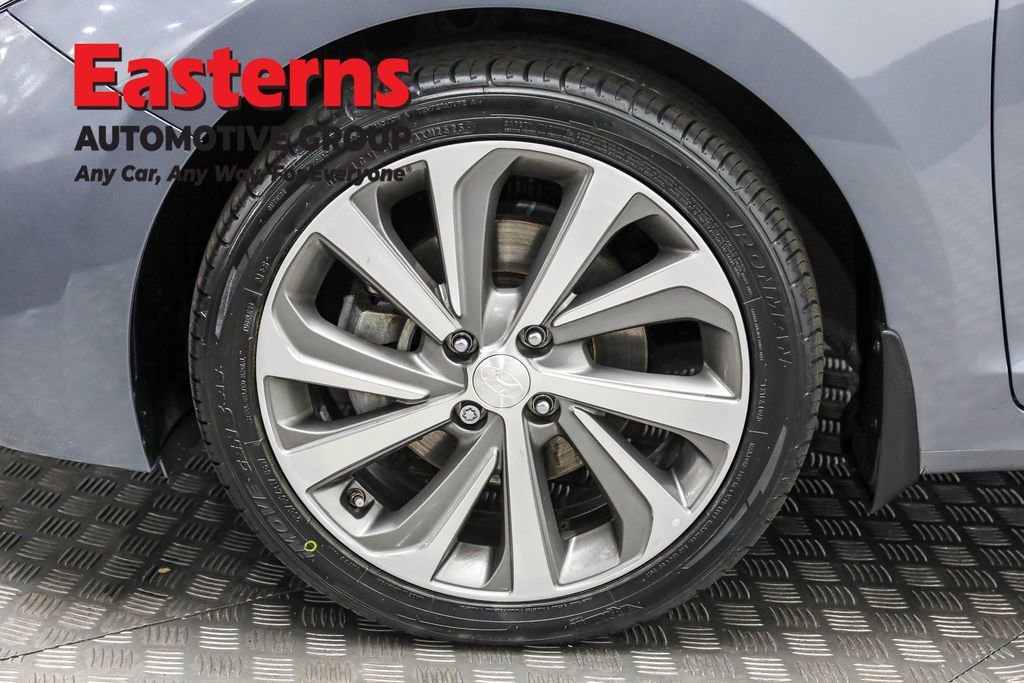 Used 2020 Hyundai Accent Limited image 33