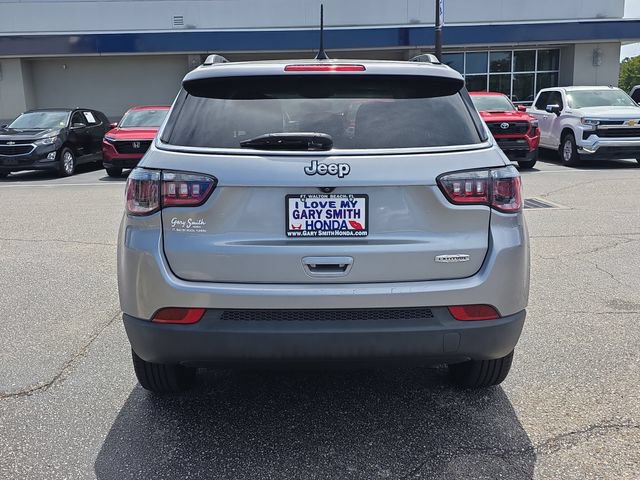 Used 2021 Jeep Compass Latitude w/ Sun and Sound Group FWD image 5