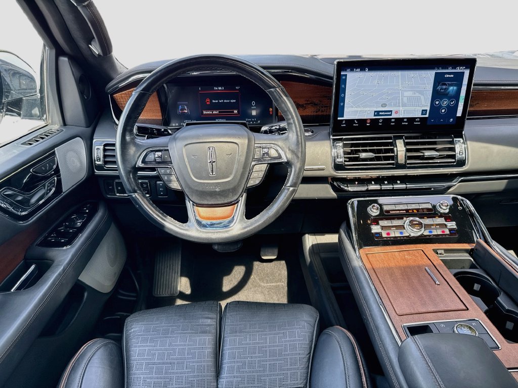Used 2023 Lincoln Navigator L Black Label AWD/4WD image 24