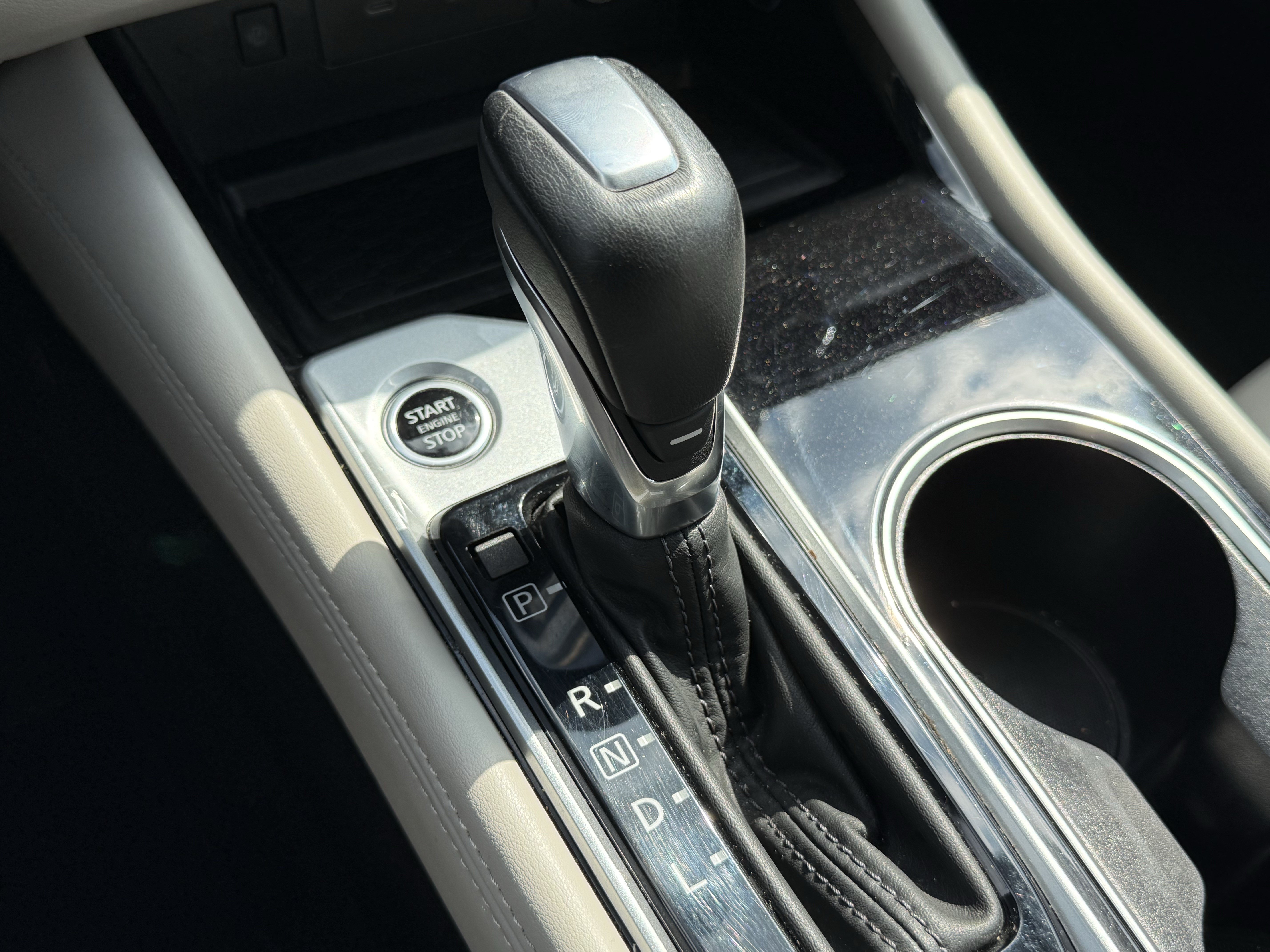 Used 2024 Nissan Altima 2.5 SL AWD/4WD image 27