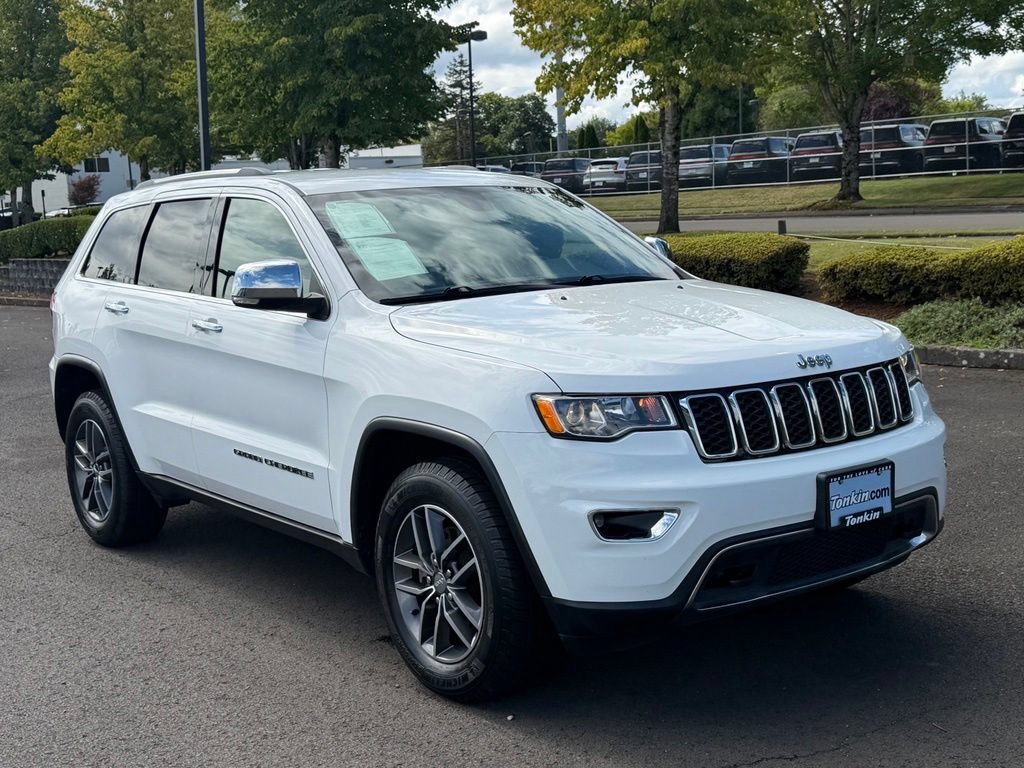 Used 2018 Jeep Grand Cherokee Limited w/ Trailer Tow Group IV AWD/4WD image 2