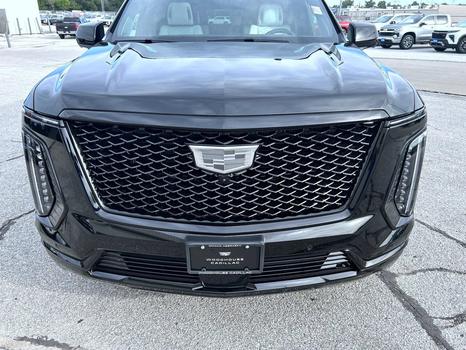 Certified 2026 Cadillac Escalade Platinum Sport w/ LPO, ONYX Package AWD/4WD image 9