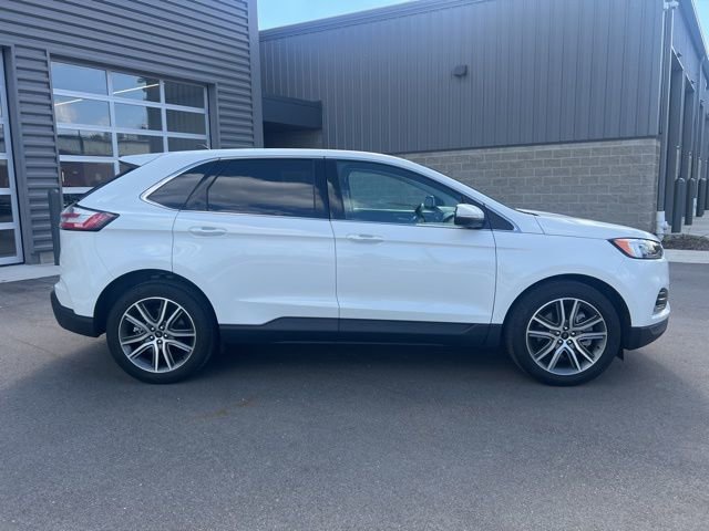 Used 2024 Ford Edge Titanium w/ Equipment Group 301A image 4