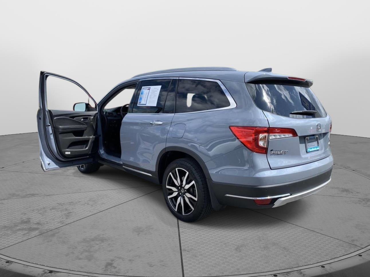 Used 2022 Honda Pilot Touring image 10