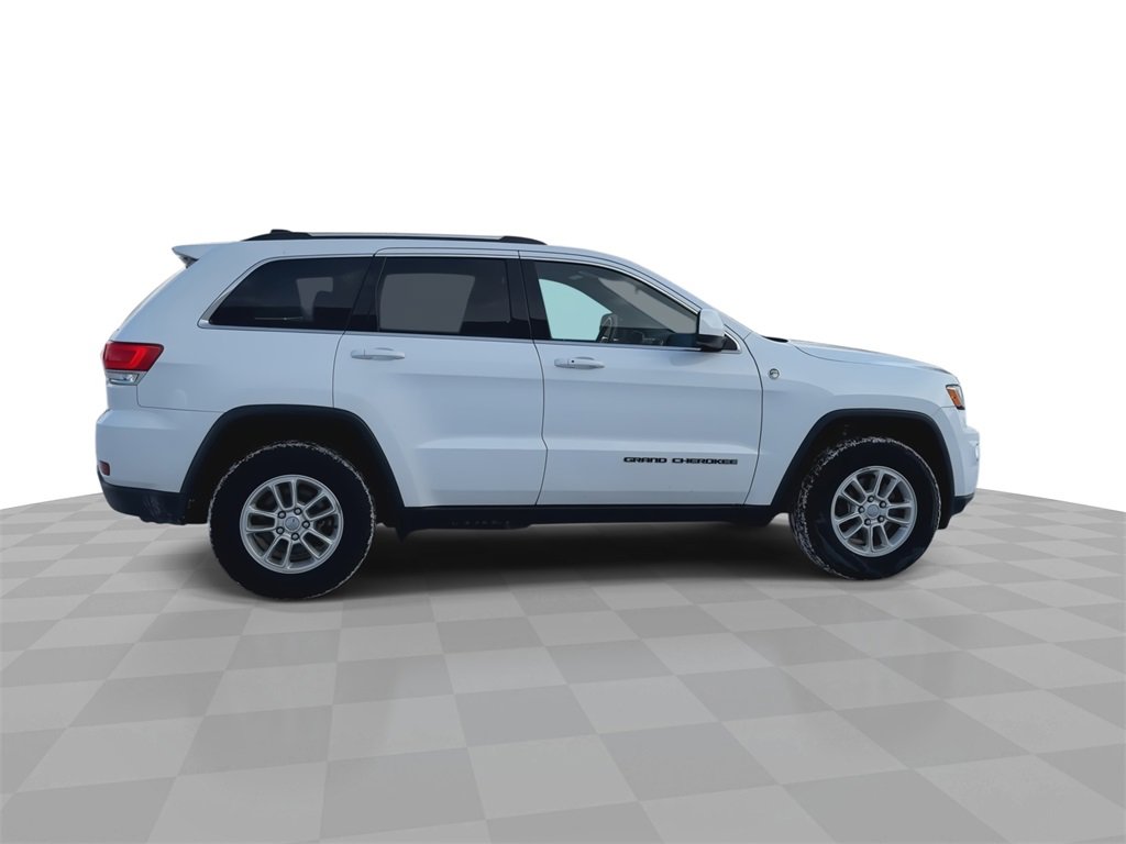 Used 2018 Jeep Grand Cherokee Laredo image 9