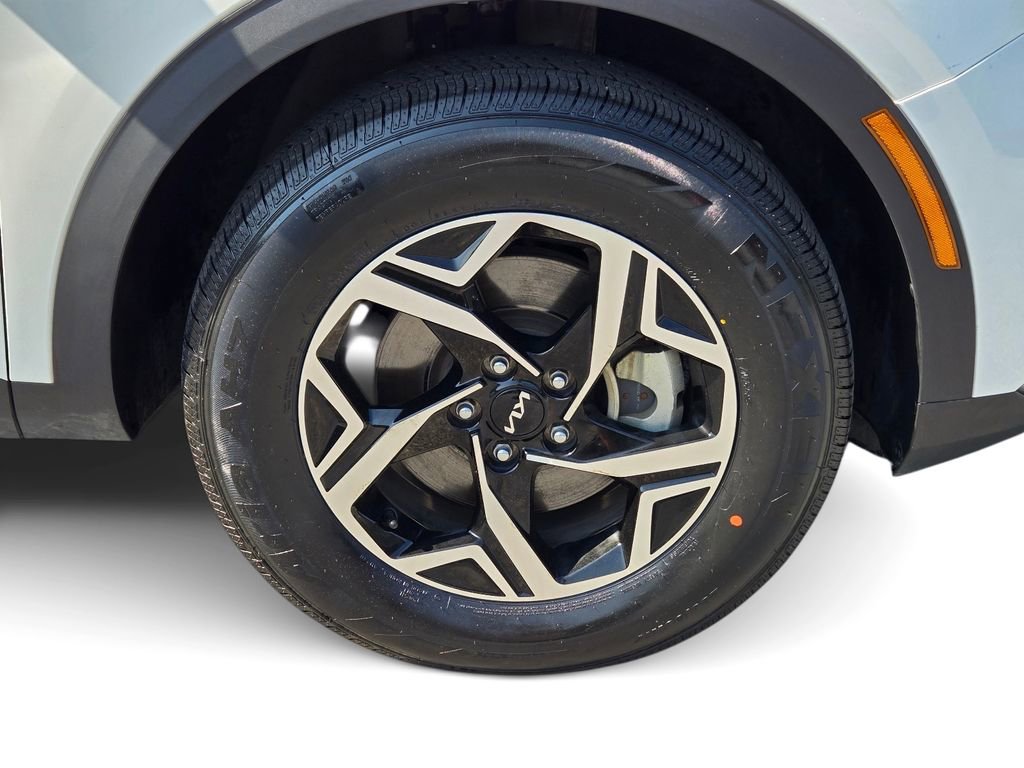 Certified 2024 Kia Sportage LX AWD/4WD image 6