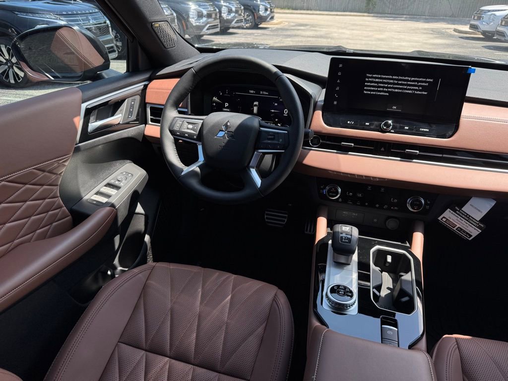 New 2025 Mitsubishi Outlander SEL image 23