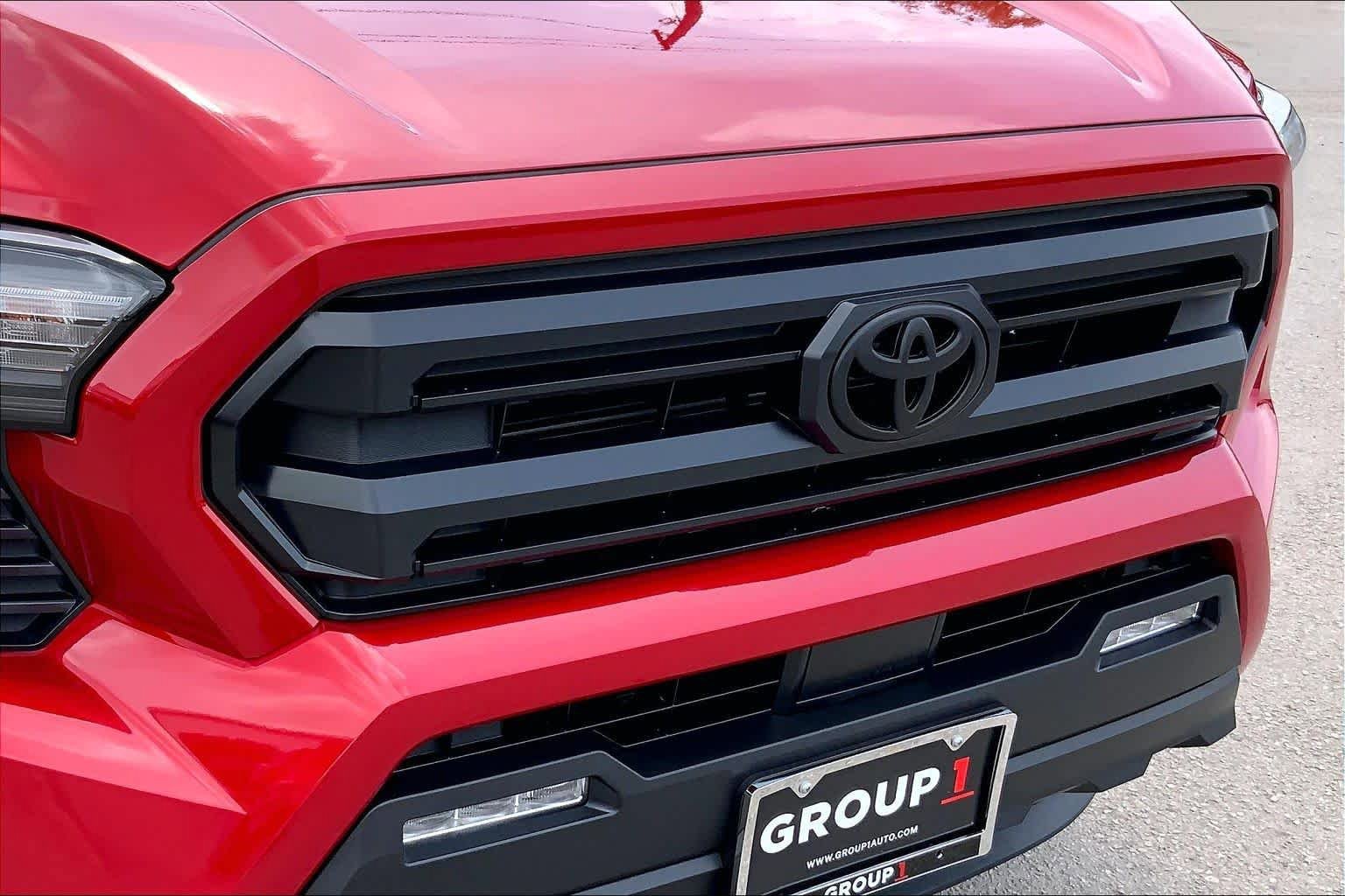Used 2025 Toyota Tacoma SR5 image 29