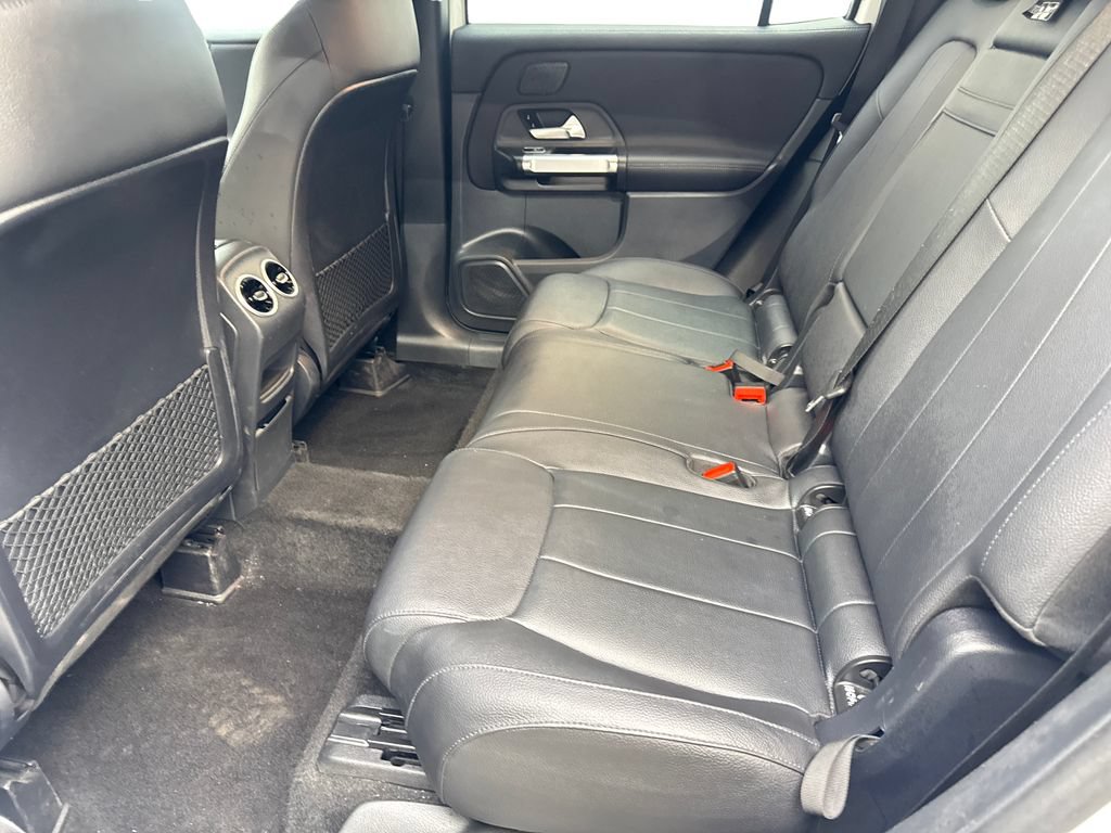 Used 2025 Mercedes-Benz GLB 250 w/ Exclusive Package image 31