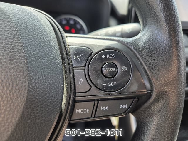 Used 2022 Toyota RAV4 LE AWD/4WD image 25
