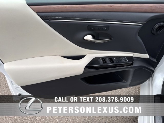 Used 2024 Lexus ES 300h w/ Premium Package image 21
