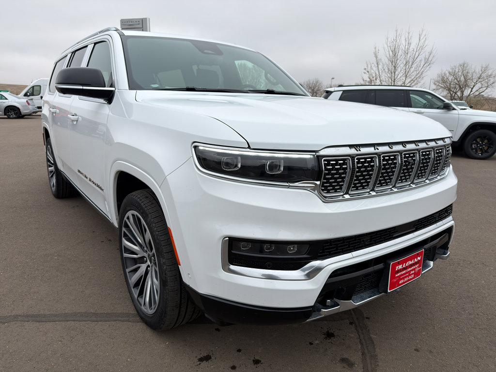 Used 2024 Jeep Grand Wagoneer L Series III w/ Rear Seat Video Group 1 image 4