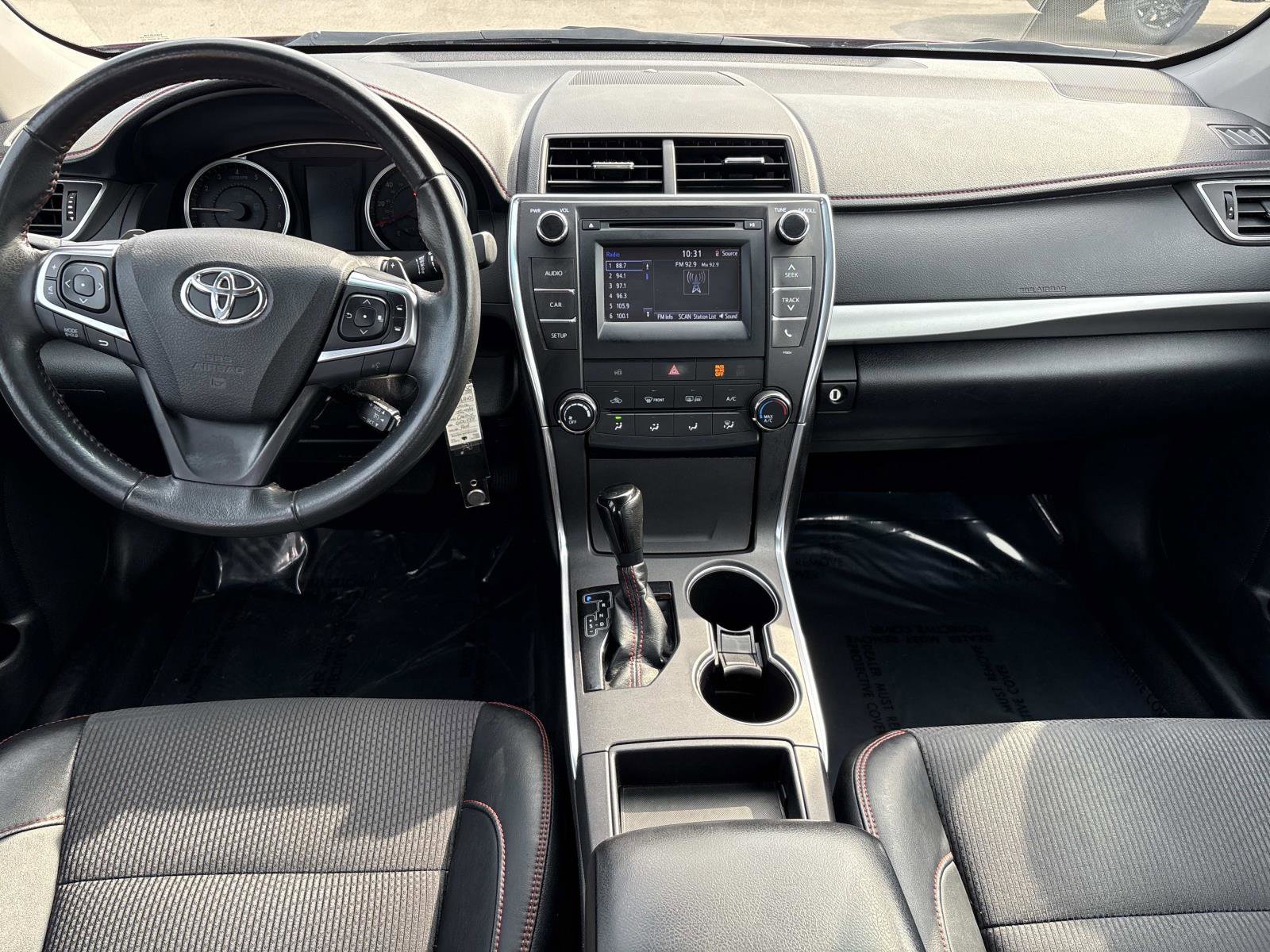 Used 2016 Toyota Camry SE image 28