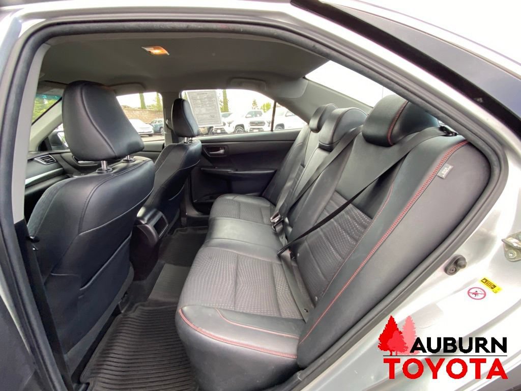 Used 2015 Toyota Camry SE FWD image 20