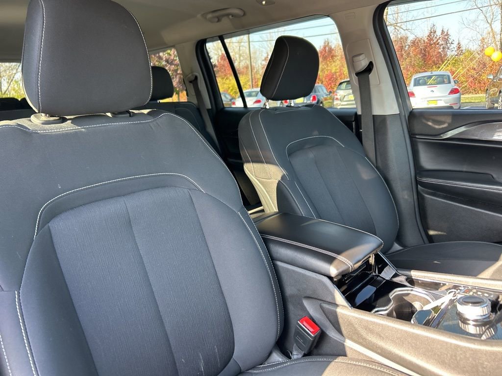 Used 2022 Jeep Grand Cherokee L Laredo w/ Luxury Tech Group I image 51