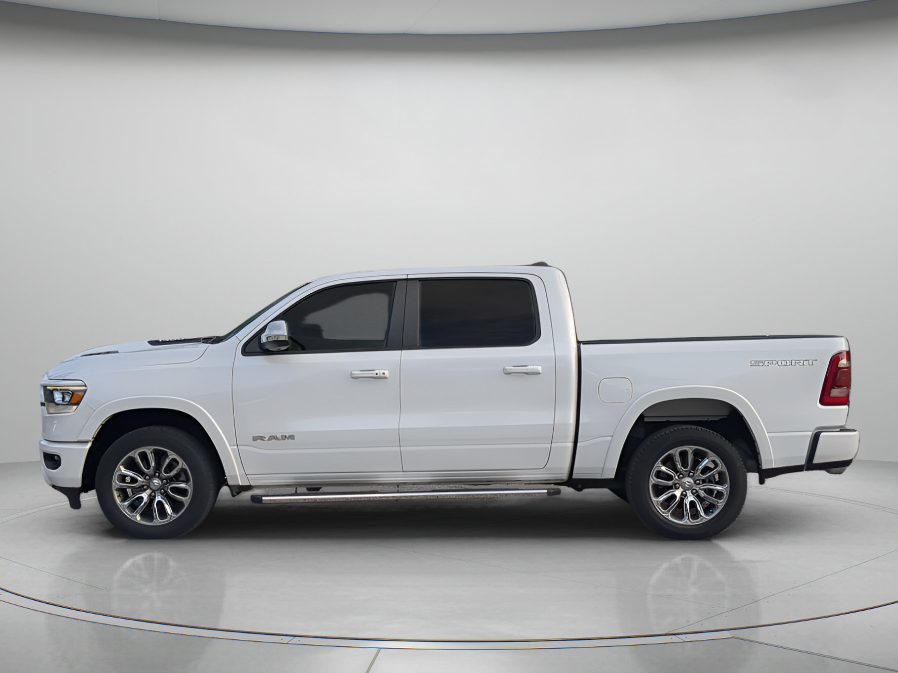 Used 2022 RAM 1500 Laramie w/ Sport Appearance Package AWD/4WD image 43