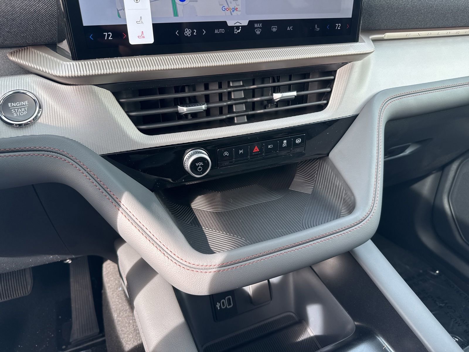 New 2026 Ford Explorer Active w/ Active Comfort Package image 29