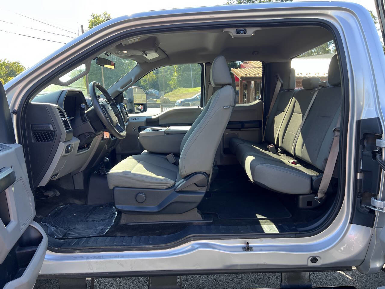 Used 2017 Ford F250 XL w/ STX Appearance Package image 21