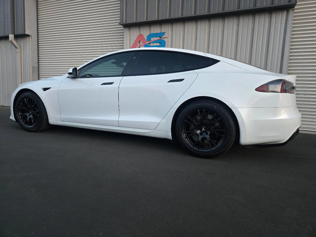 Used 2022 Tesla Model S AWD/4WD image 4