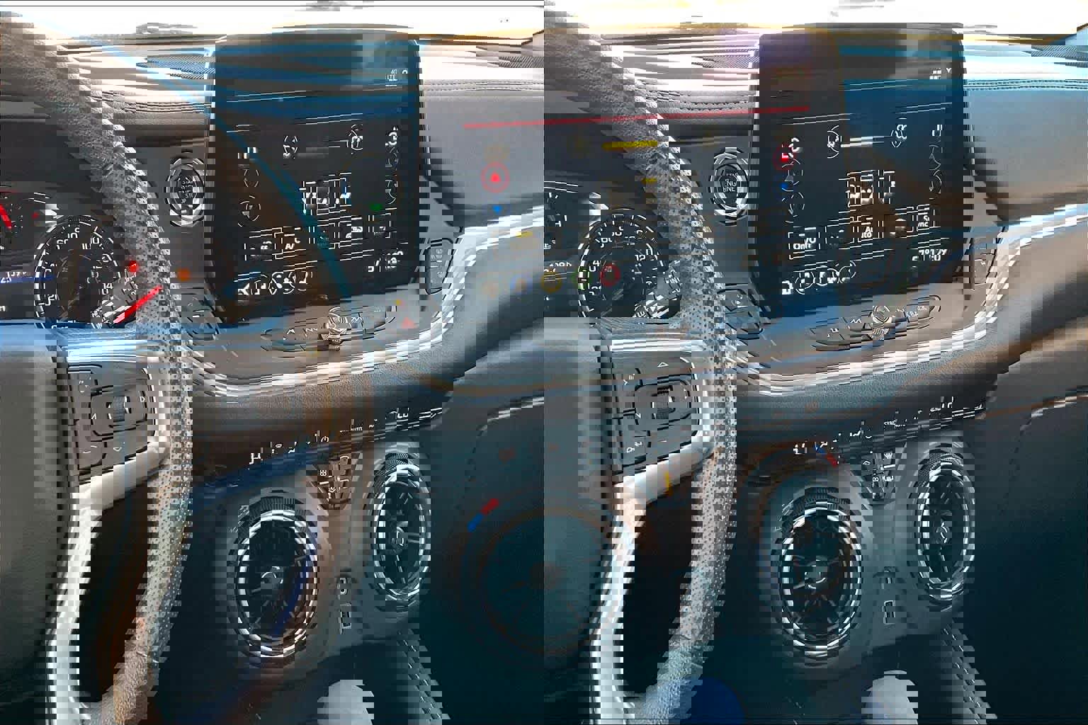 Used 2023 Chevrolet Blazer LT image 6