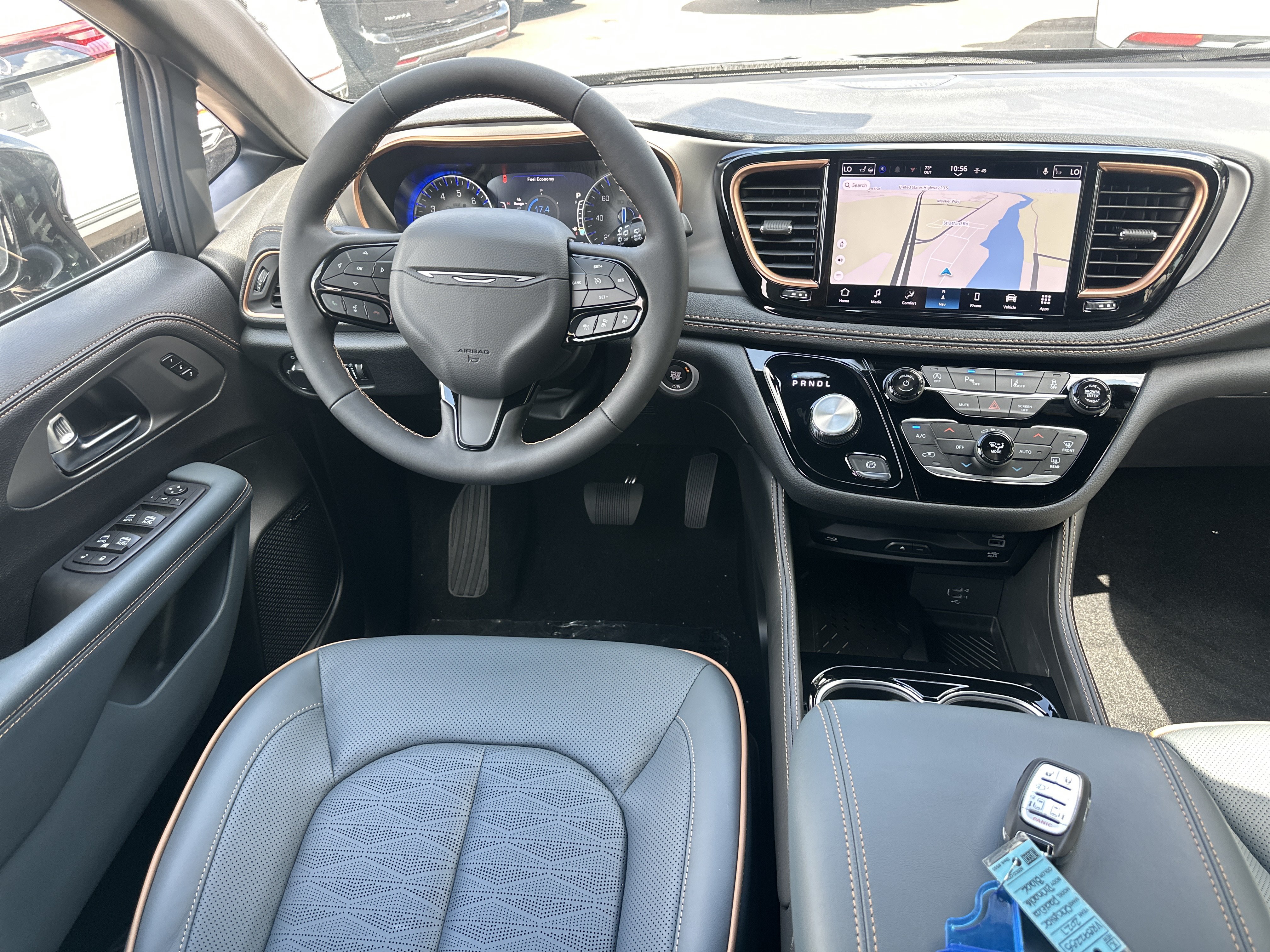 New 2027 Chrysler Pacifica Pinnacle AWD/4WD image 34