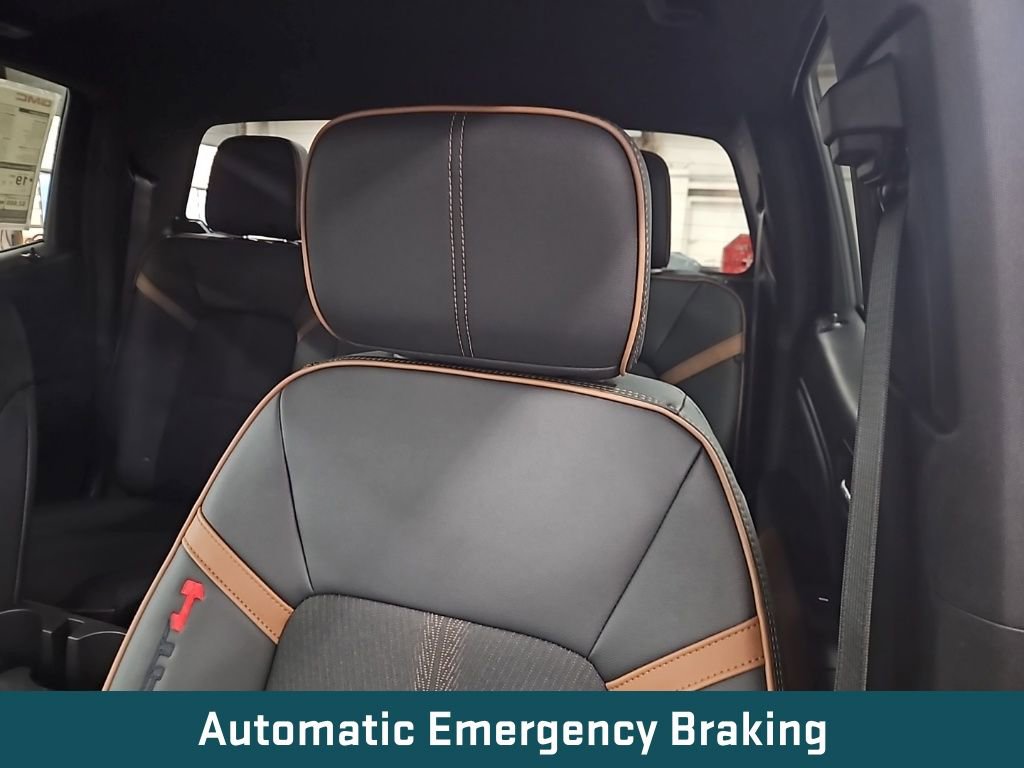 New 2026 GMC Canyon AT4 AWD/4WD image 13