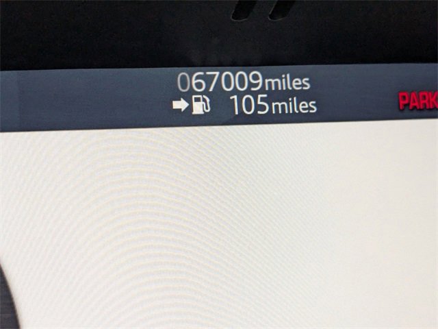 Used 2020 Land Rover Defender 110 SE image 18