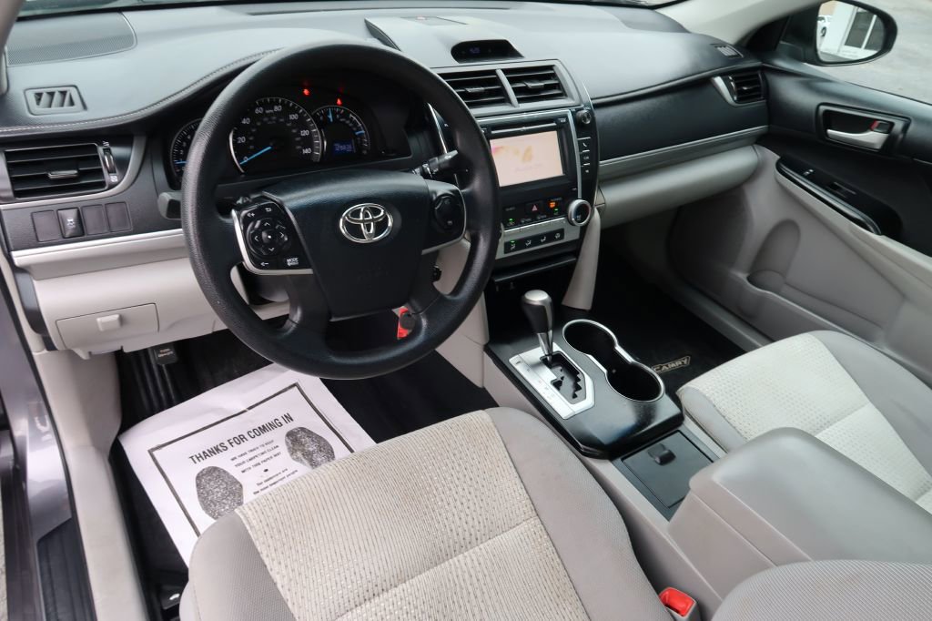 Used 2013 Toyota Camry LE FWD image 6