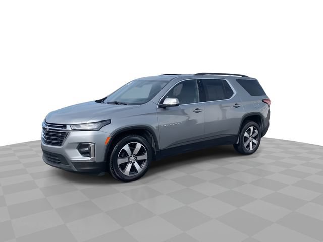 Certified 2023 Chevrolet Traverse LT w/ LT Premium Package AWD/4WD image 4