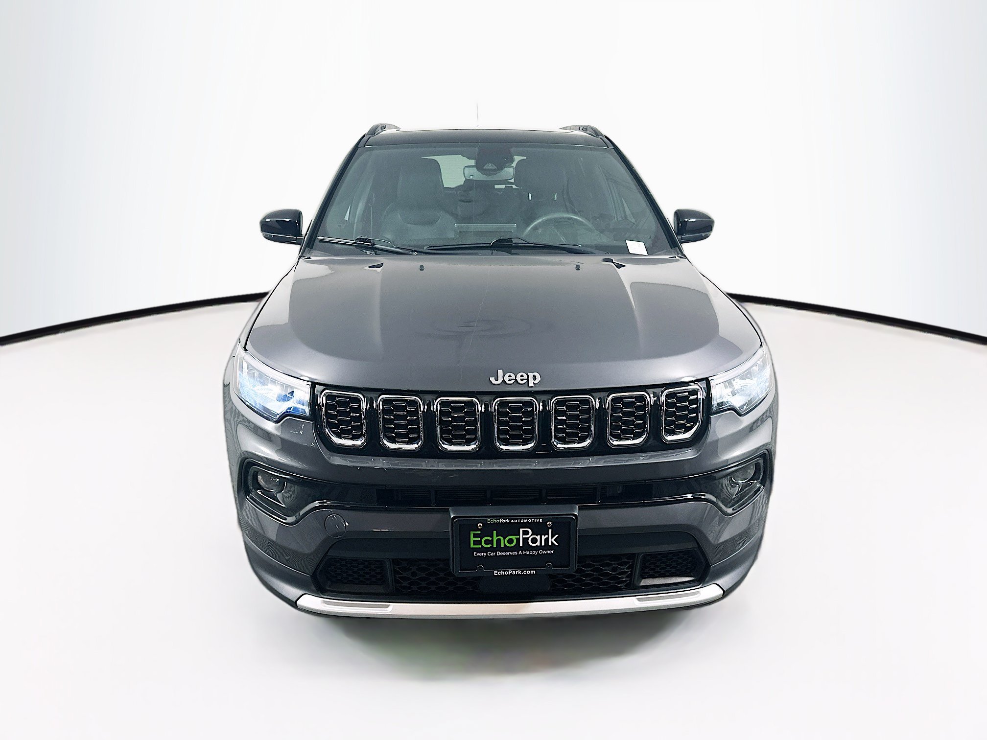 Used 2024 Jeep Compass Limited w/ Sun and Sound Group AWD/4WD image 2