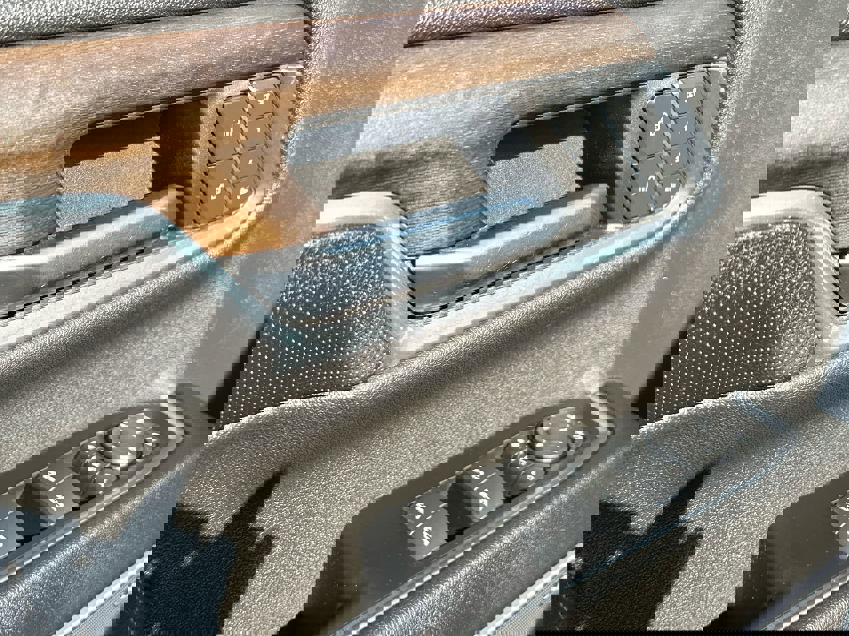 Used 2024 Chevrolet Silverado 3500 High Country w/ High Country Premium Package image 13