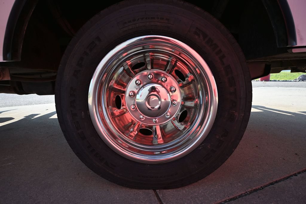 Used 2015 Ford F550 Luxury RWD image 20