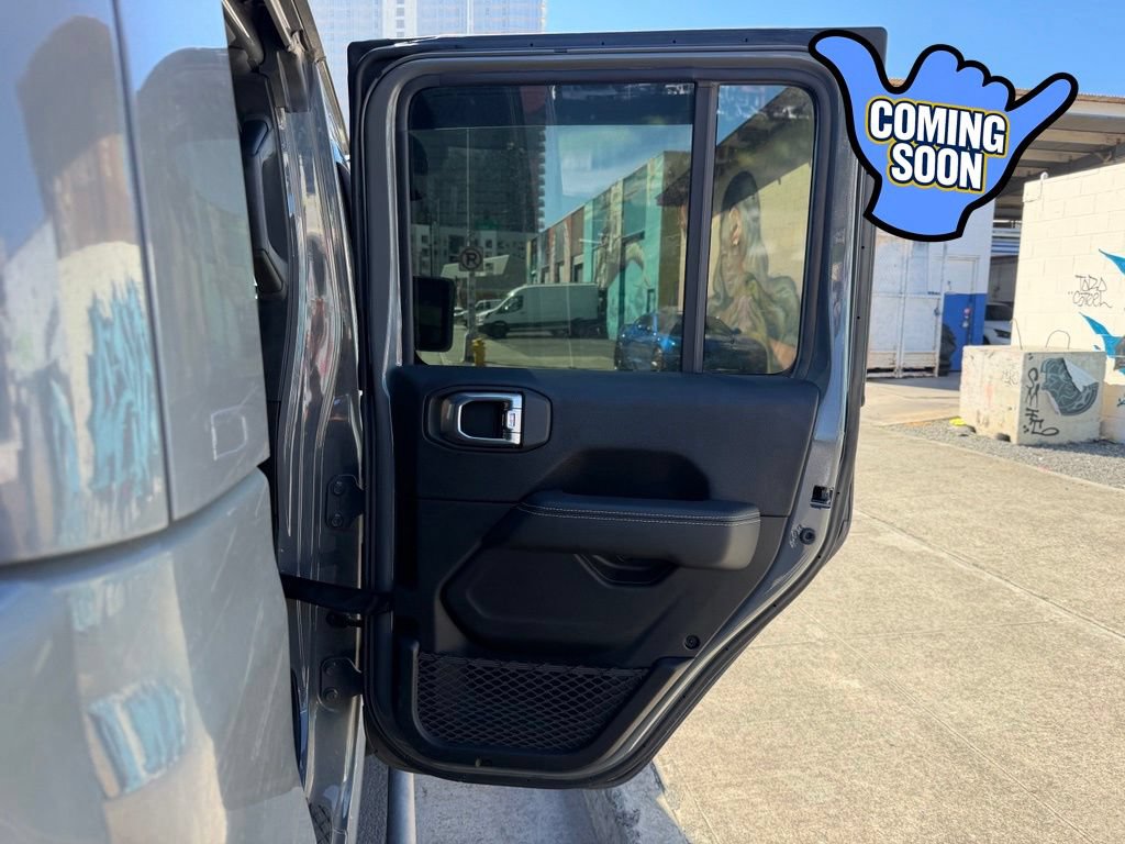 Used 2021 Jeep Gladiator Rubicon AWD/4WD image 17