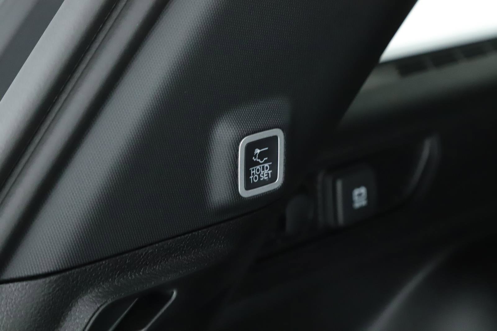 New 2026 Jeep Grand Cherokee Limited w/ Limited Altitude Package image 18