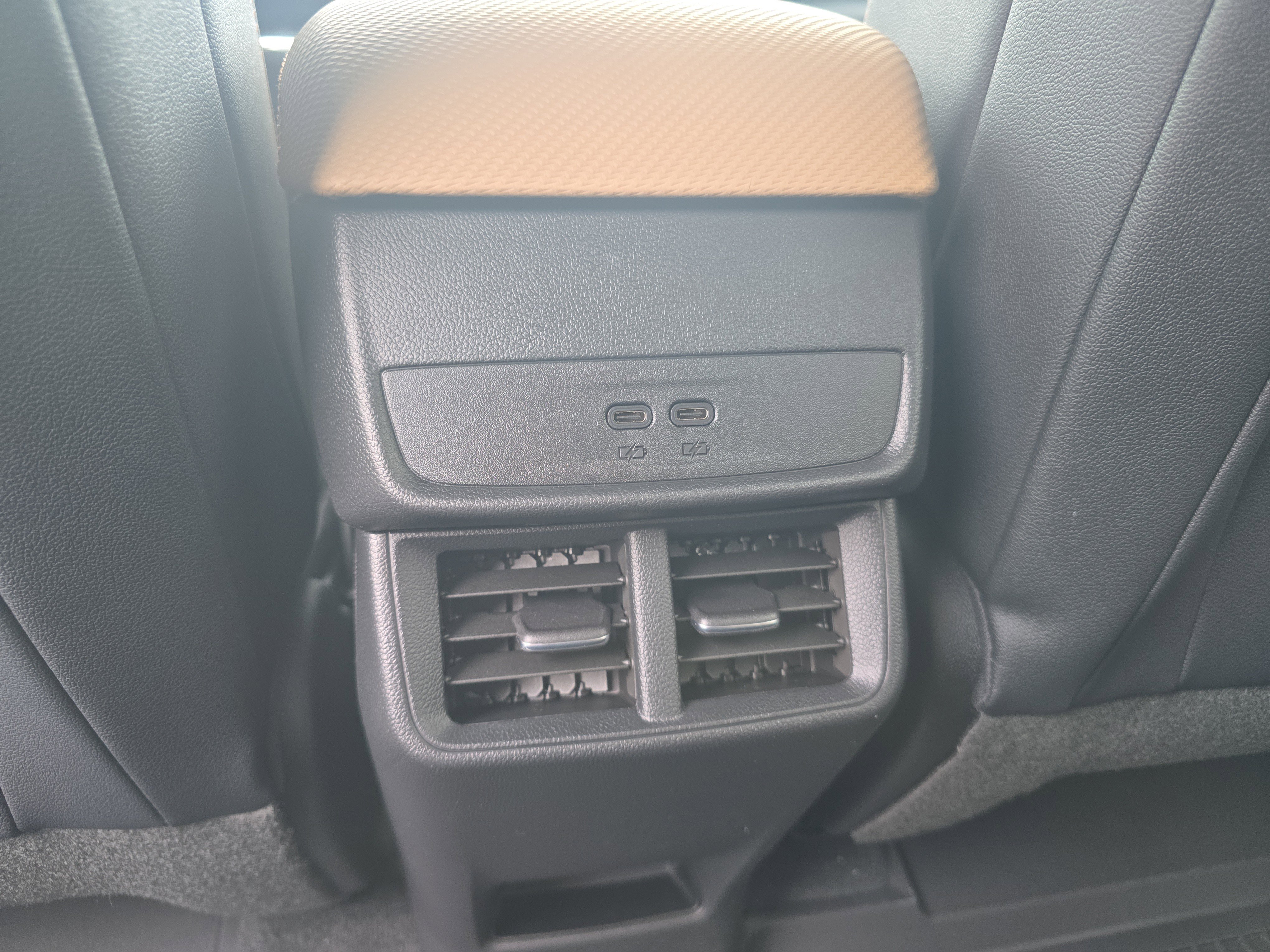 New 2026 Chevrolet Equinox ACTIV w/ LPO, Floor Liner Package image 15