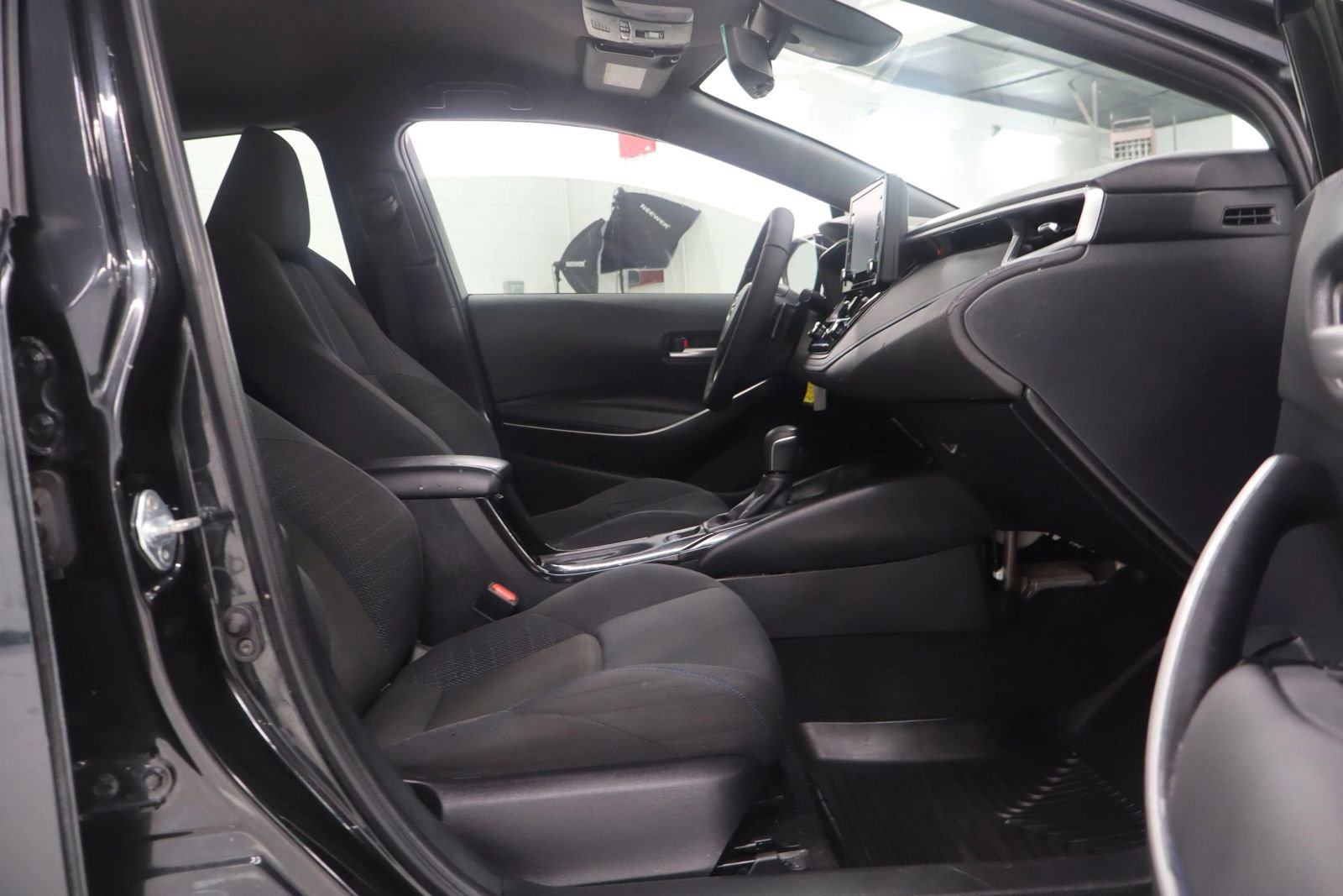 Used 2022 Toyota Corolla SE image 33