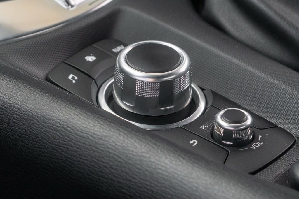 Used 2019 MAZDA MX-5 Miata RF Grand Touring image 35