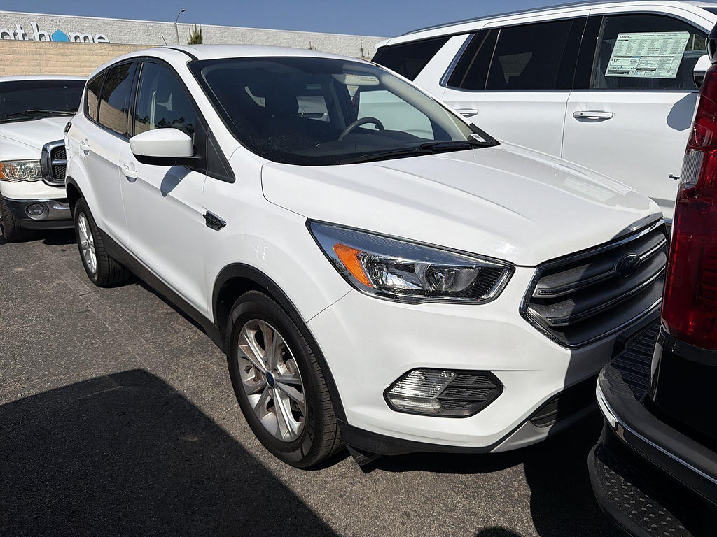 Used 2017 Ford Escape SE