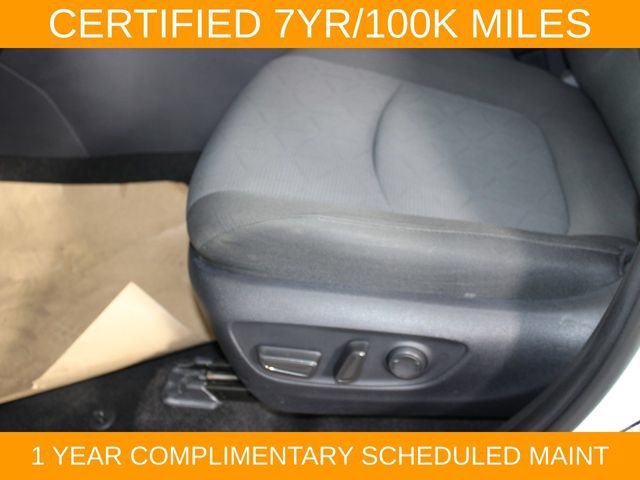 Used 2025 Toyota RAV4 XLE AWD/4WD image 18