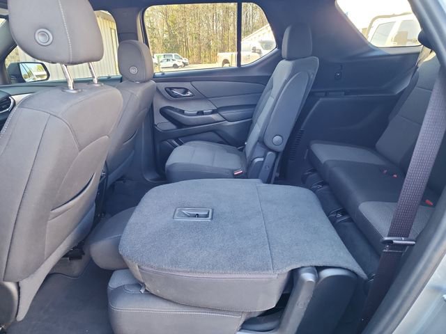 Used 2023 Chevrolet Traverse LT image 34