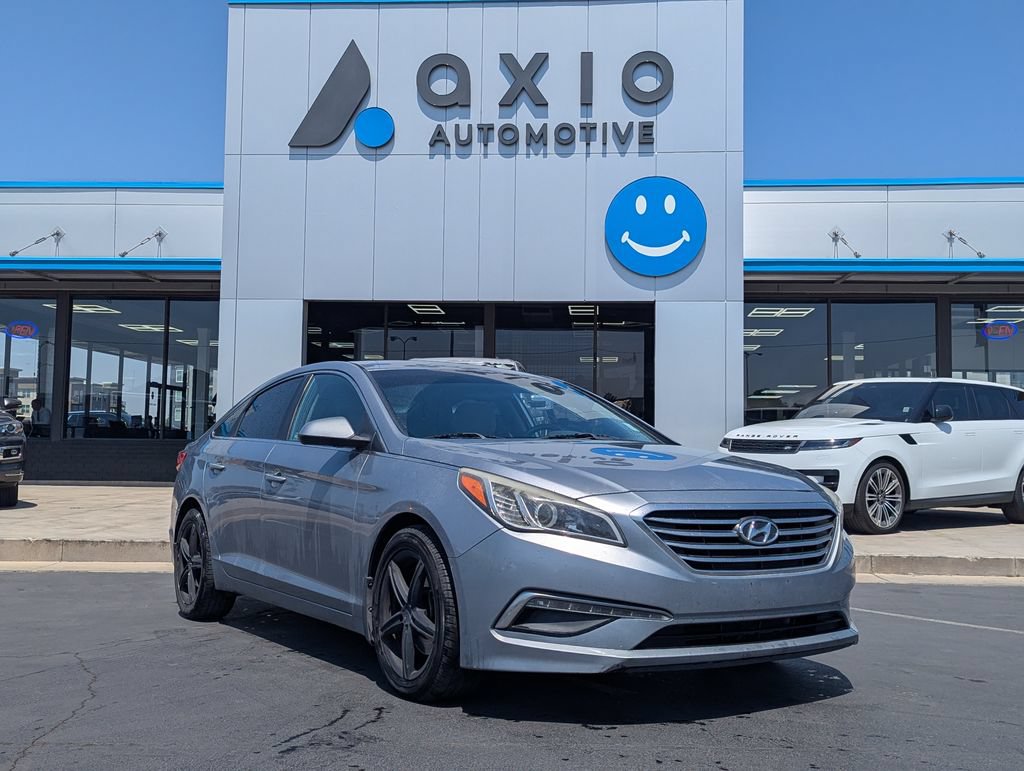 Used 2015 Hyundai Sonata SE w/ Option Group 09