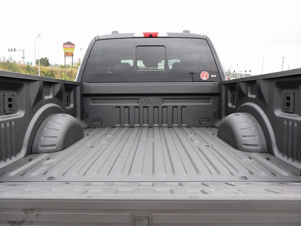 New 2026 Ford F250 Platinum image 15