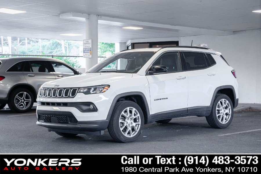 Used 2023 Jeep Compass Latitude w/ Sun and Sound Group