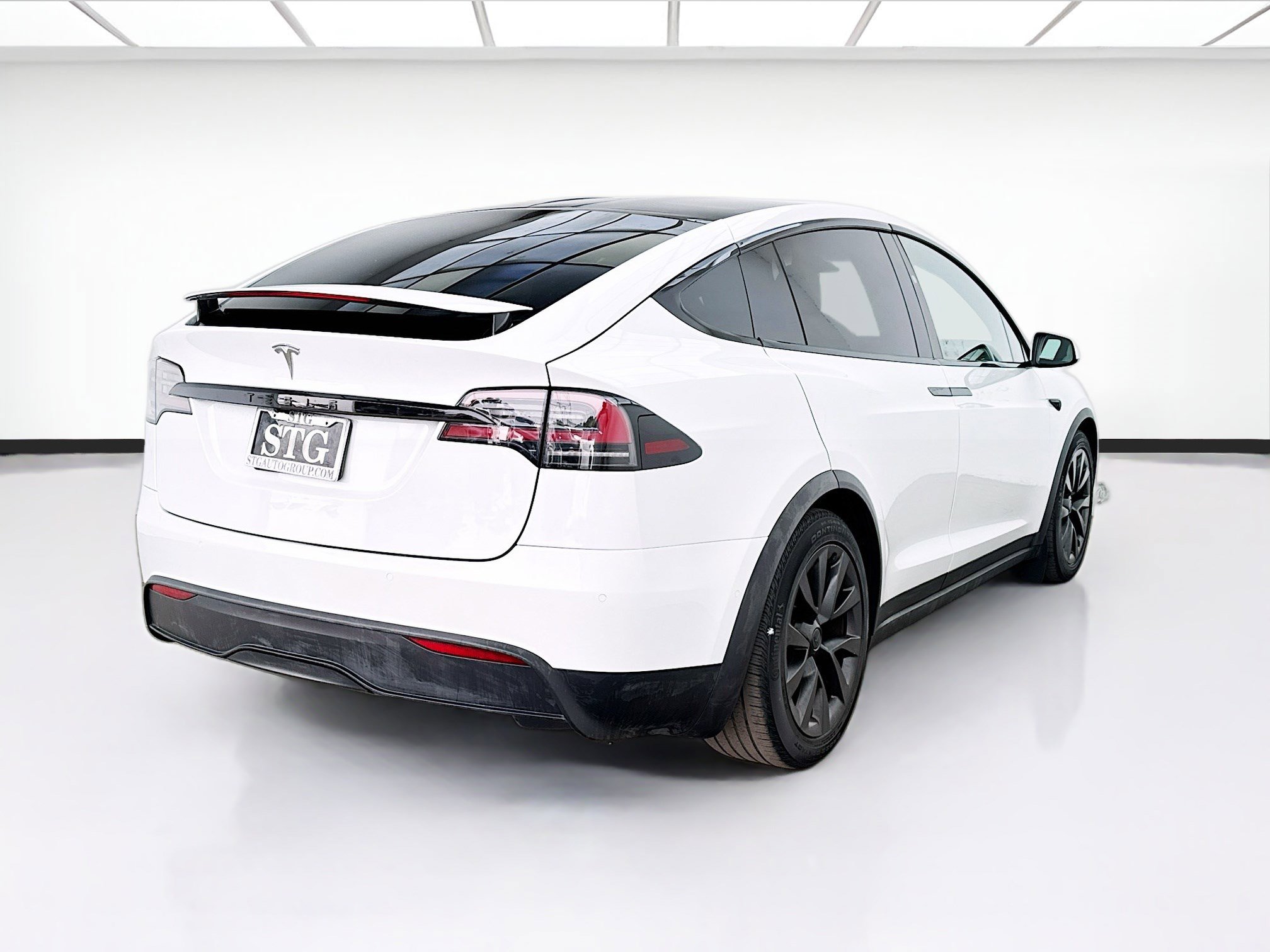 Used 2022 Tesla Model X AWD/4WD image 4