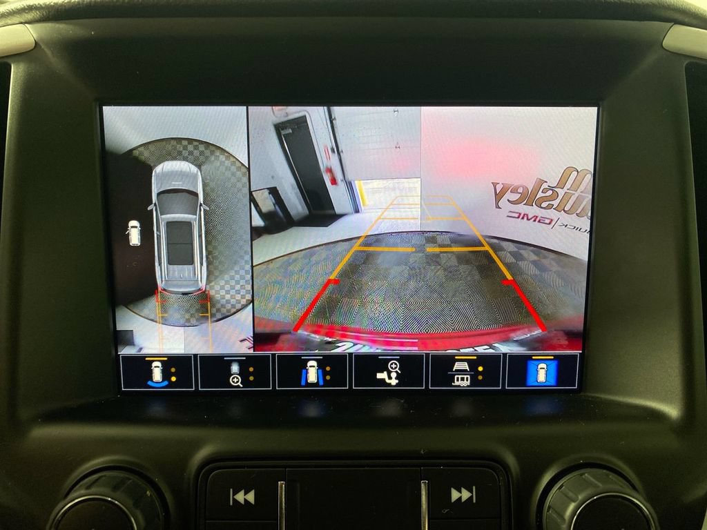 Used 2023 GMC Terrain SLT w/ Infotainment Package II AWD/4WD image 17
